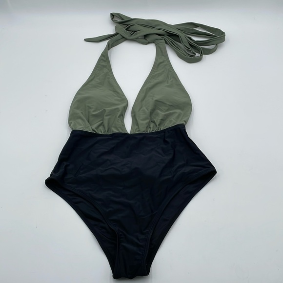 CUPSHE One Piece Swimsuit Deep V Neck Self Tied Belt Bathing Suit - M - Picture 3 of 11